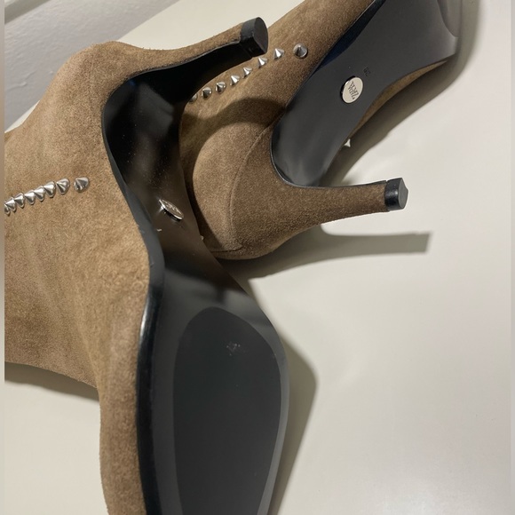 ZARA Suede studded tan heel boots - Picture 6 of 7